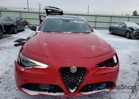 2020 Alfa Romeo Giulia z USA, uszkodzony, nr VIN ZARFANAN0L7633839